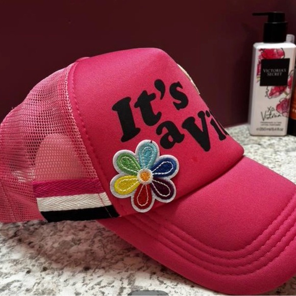 Accessories - Ball Cap NEW CUSTOM “ IT’S A VIBE” WOMEN’S BALL CAP